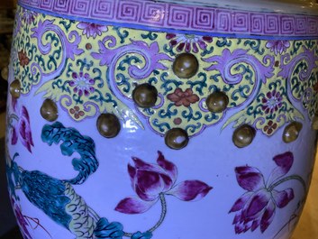 A Chinese famille rose 'ducks in a lotus pond' garden seat, 19th C.